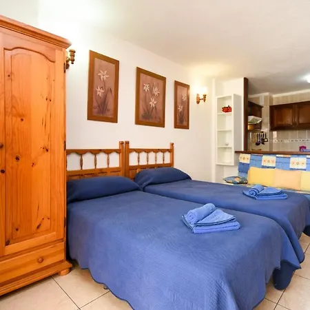 San Marino 14 - Studio Los Cristianos (Tenerife)